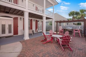 Grilling and entertaining areas