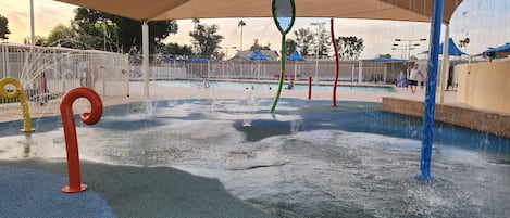 Community Splashpad with pool - Great for families and our youngest guests