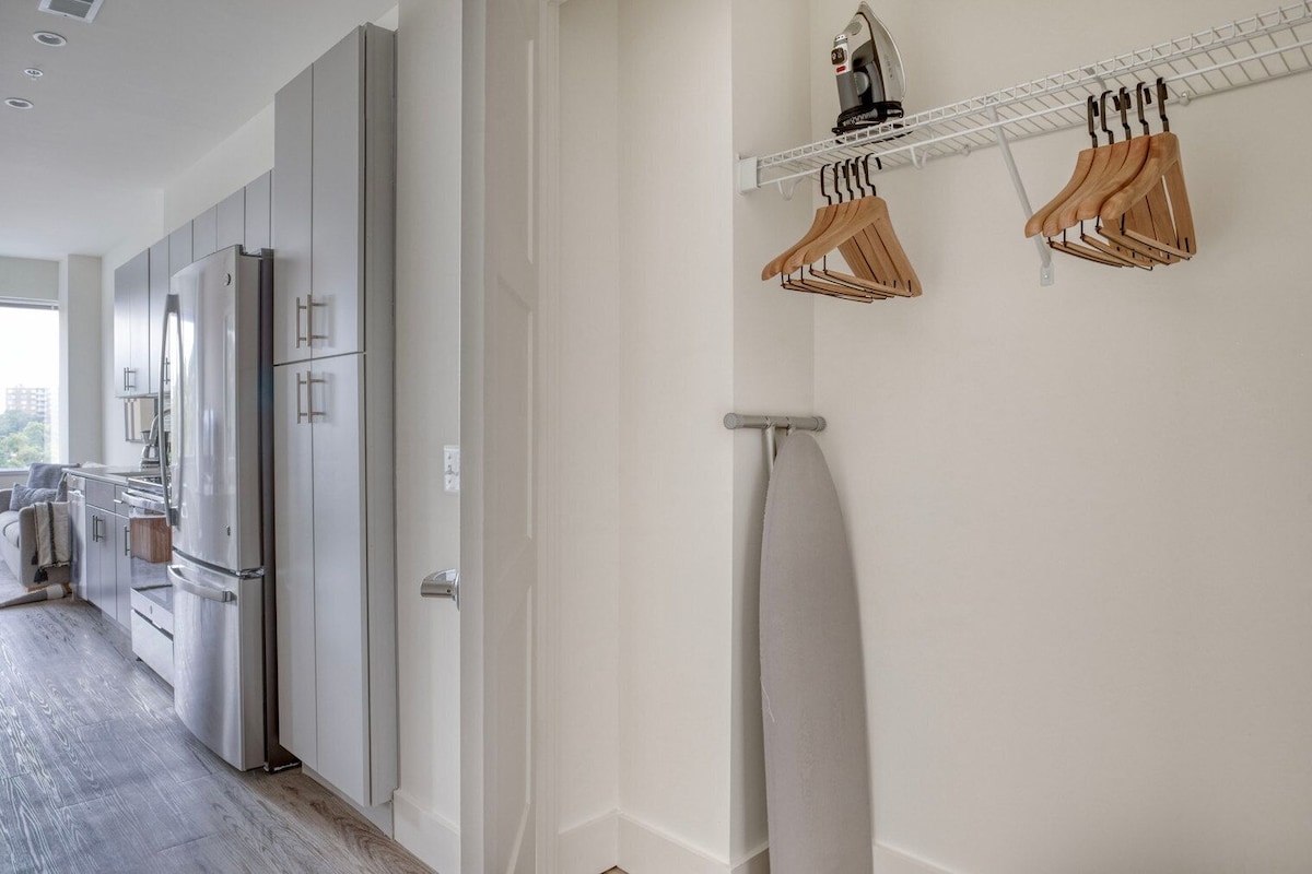 Hip Alexandria West 1BR w/ Gym & W/D, nr Metro, by Blueground