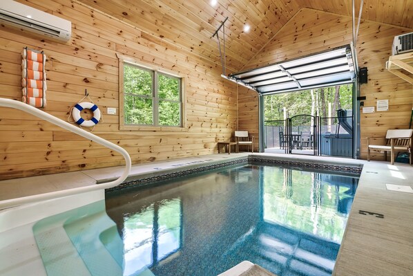 Our 3 foot pool is a great way to spend your afternoon....just lounging around. 