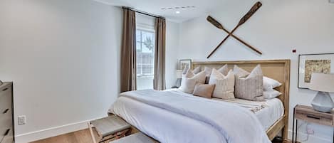 Master bedroom with King bed