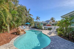 Sunset Villa D large heated pool