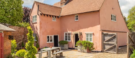 The rear of The Old Post Office, Higham