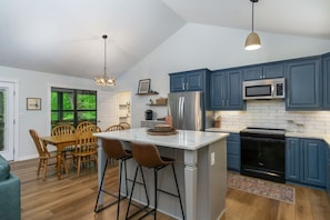Fully equipped kitchen