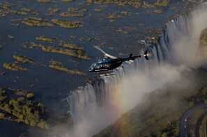 Helikopter-/flygplansturer