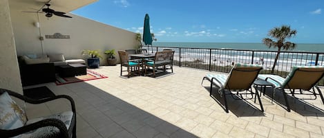 Extra large balcony with a gorgeous beachfront view of Madeira B - Extra large balcony with a gorgeous beachfront view of Madeira Beach. Enjoy the sunshine, and shade from your private balcony and listen to the waves!