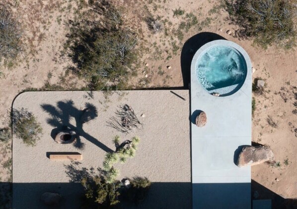 Heated "Plunge Style" Pool