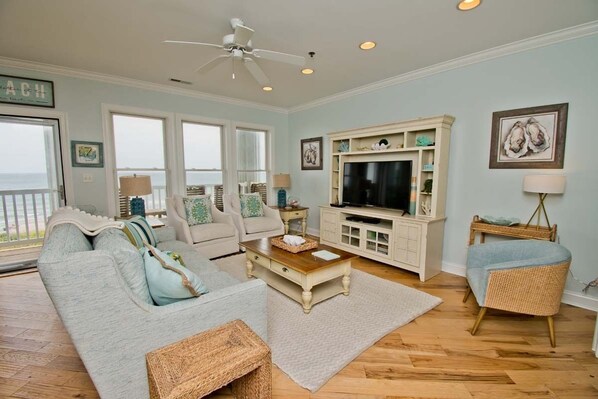 Welcome to Ocean Club A203!
