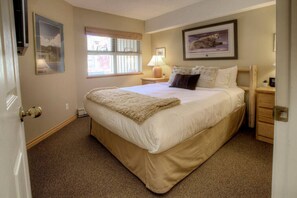 SLEEP IN! Relax, you're on VACATION.