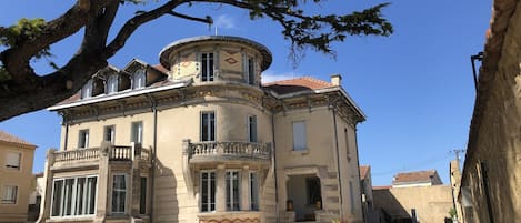 Maison de Maître Arts Nouveaux protégés par Bâtiments de France. Centre Ville