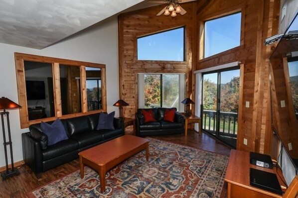 Indoors, Furniture, Living Room, Couch, Home Decor
