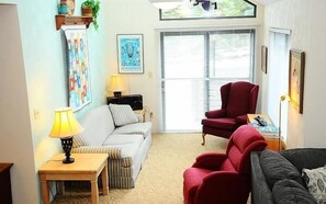 Couch, Furniture, Indoors, Living Room, Lamp
