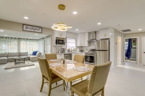 Dining Area | Dishware Provided