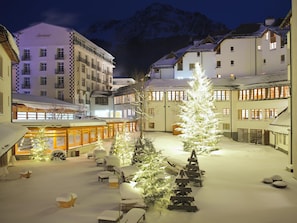 Hotel Schweizerhof courtyard