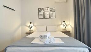Room's Bedroom