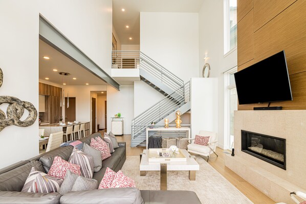 Living Room with a Smart TV and Gas Fireplace