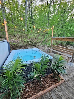 Bain à remous extérieur