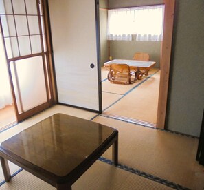 2 rooms on the 2nd floor