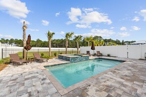 Private Pool with Jetted Spa (Unheated)