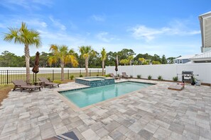 Private Pool with Jetted Spa (Unheated)