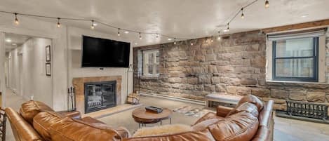 This rustic 2-bedroom condo located in the heart of historic downtown is a unique and stylish space to call home while in Park City!