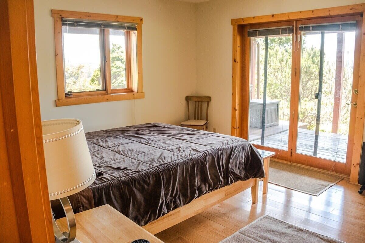 Belleayre Mtn Views, Hot Tub, Firepit, Hike + Ski