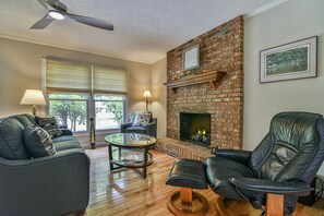Great space for conversation in the living room