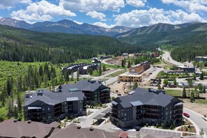 New condos  in the heart of Winter Park with Mountain Views and wakability