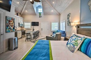 New Smyrna Beach Vacation Rental | Studio | 1BA | Step-Free Access | 400 Sq Ft