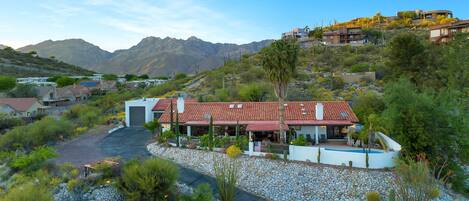 Tucson Vacation Rental | 4BR | 3BA | 1 Step to Enter | 4,630 Sq Ft