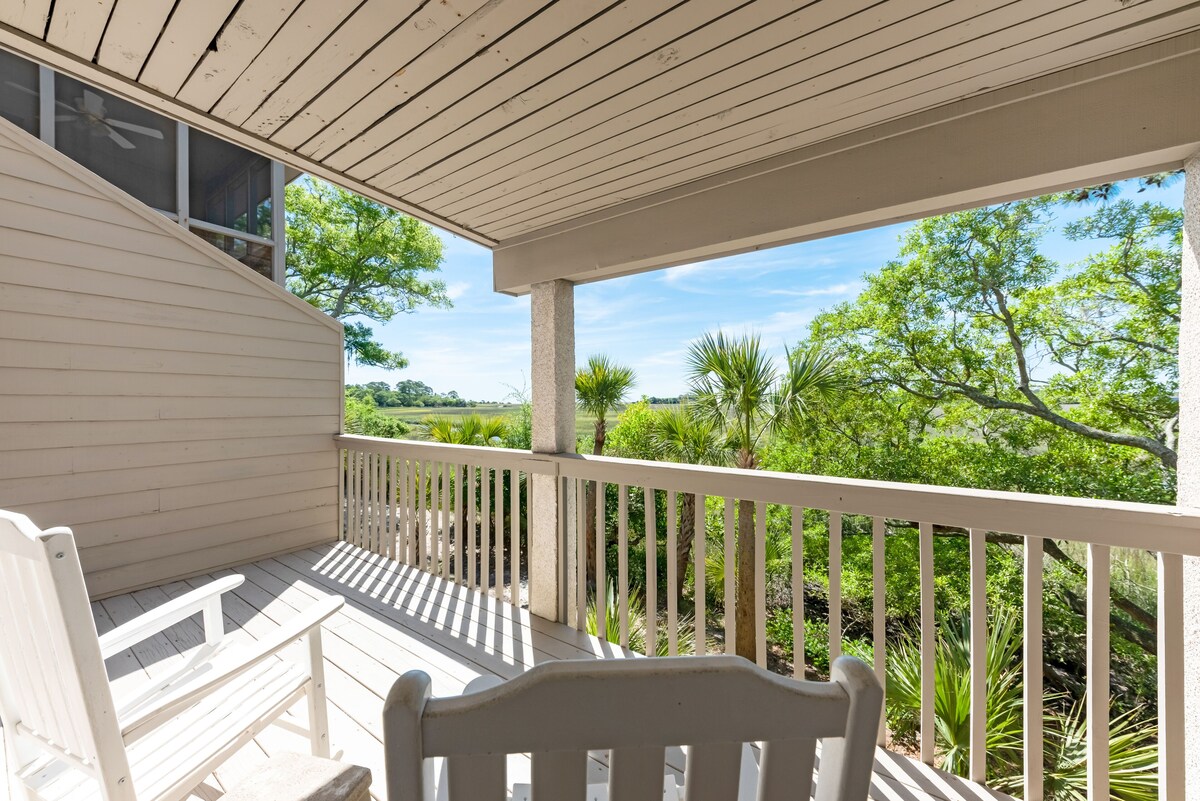 Great 2 BR Villa! Marsh/Distant Ocean Views! Neighborhood Pool! Near Kayak Dock!