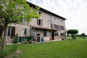 Esterni