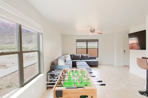Spielezimmer