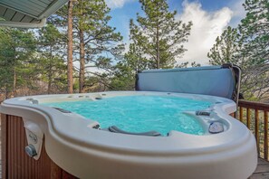 Luxurious hot tub on the back balcony