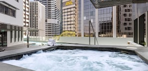Pool & Spa
