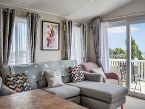 Open plan living space | Beeches Bay - Bonnie Escapes, Southerness