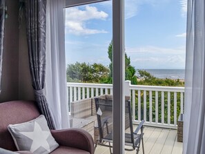 Open plan living space | Beeches Bay - Bonnie Escapes, Southerness