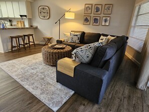 Living area / counter stools