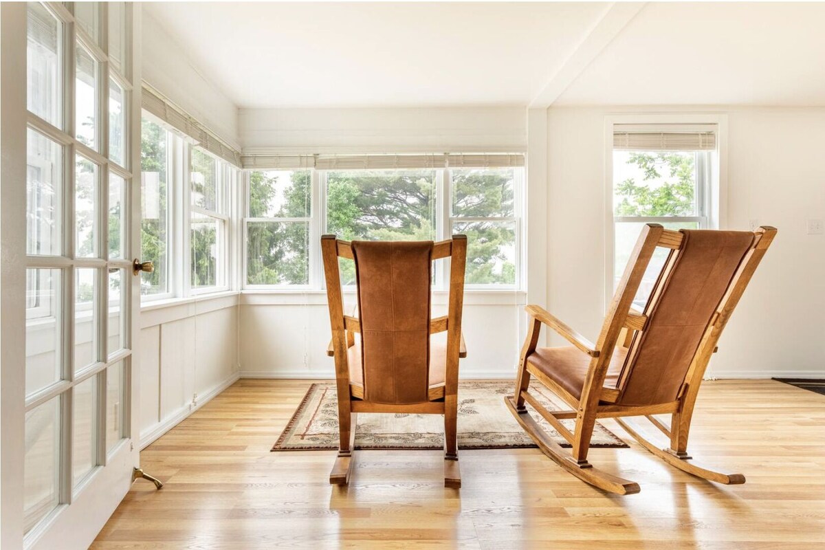 Lakefront Family Getaway – Kayak – BBQ – Pet friendly