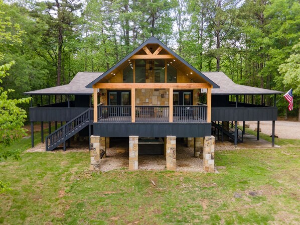 BLACK BEAR LODGE