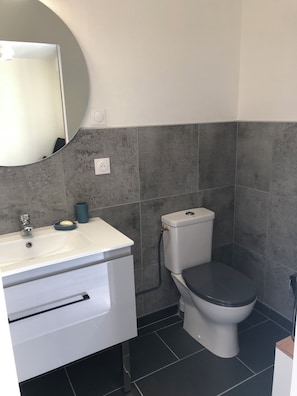 SdB , WC