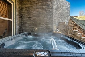 Relax in 8 person Hot Tub