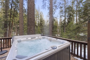 Bain à remous extérieur