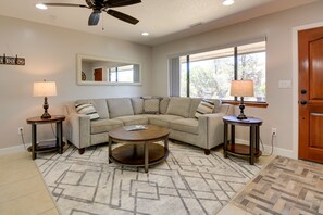 Living Room | Main Floor | Central Air Conditioning | Smart TV