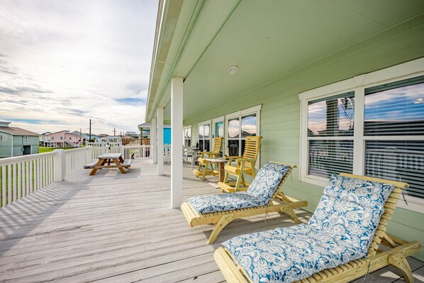 Large deck with ocean views from every seat