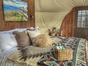 King Size Bed with Luxury Bedding