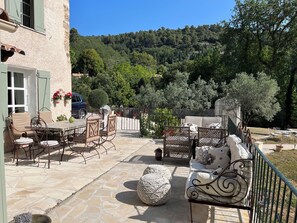 Upper terrace 