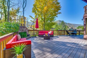 Furnished Deck