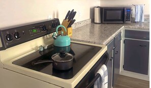 Spacious Stocked Kitchen
