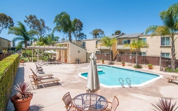 Complex Pool